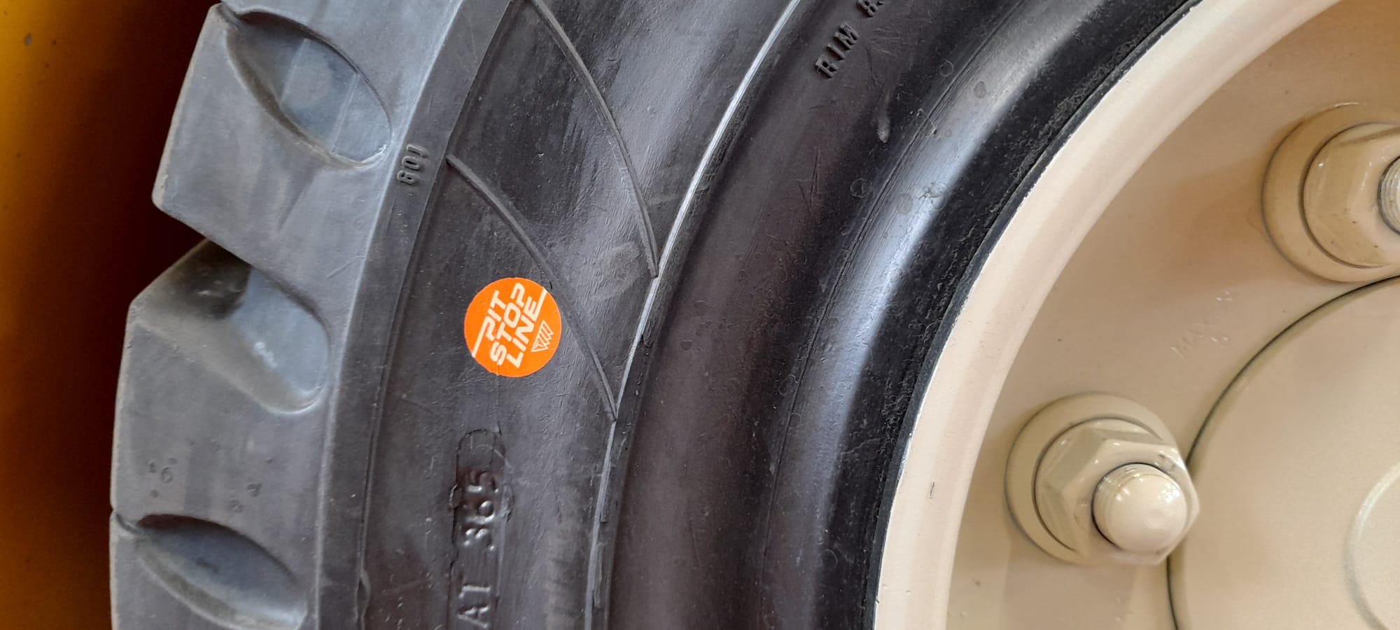 sostituire le gomme del carrello 3